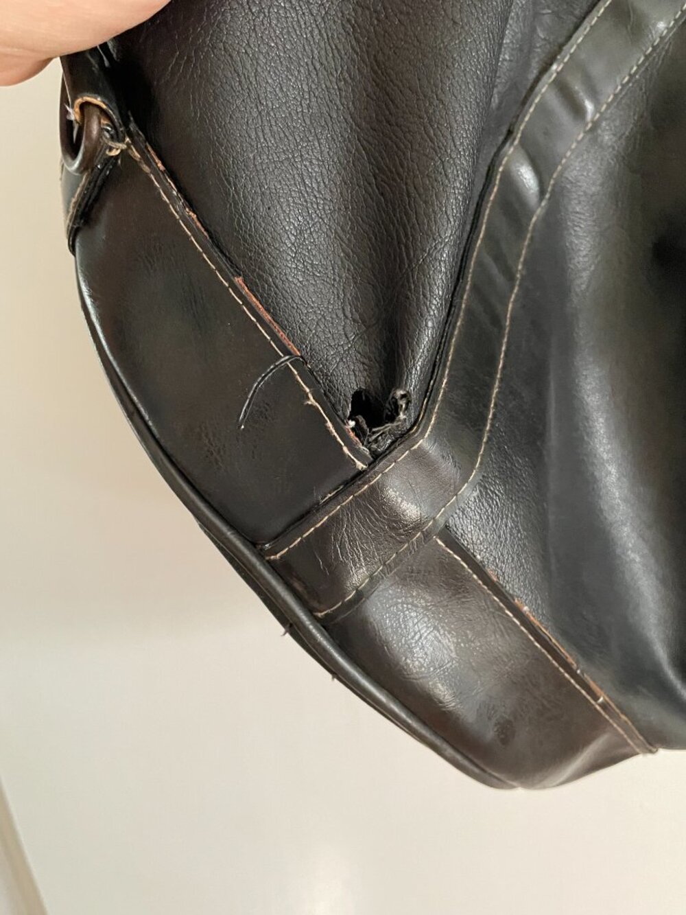 Convertible Bucket Bag - Backpack - Picture 5 of 10